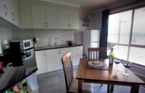 Гостиница Maric Park Cottages  Станторп
